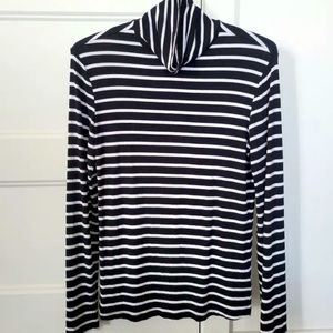 Dynamite lightweight turtle neck